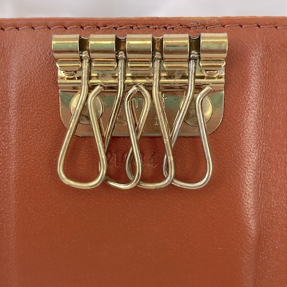 MCM Visetos 4 Key Holder - Picture 9 of 12